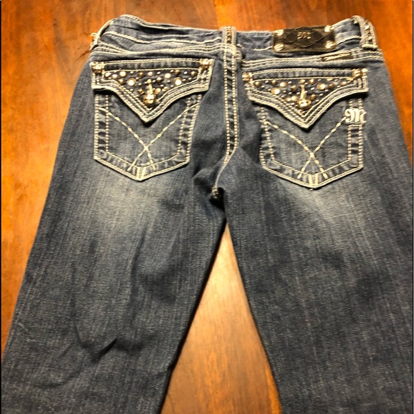 Miss Me Jeans - Picture 1 of 3